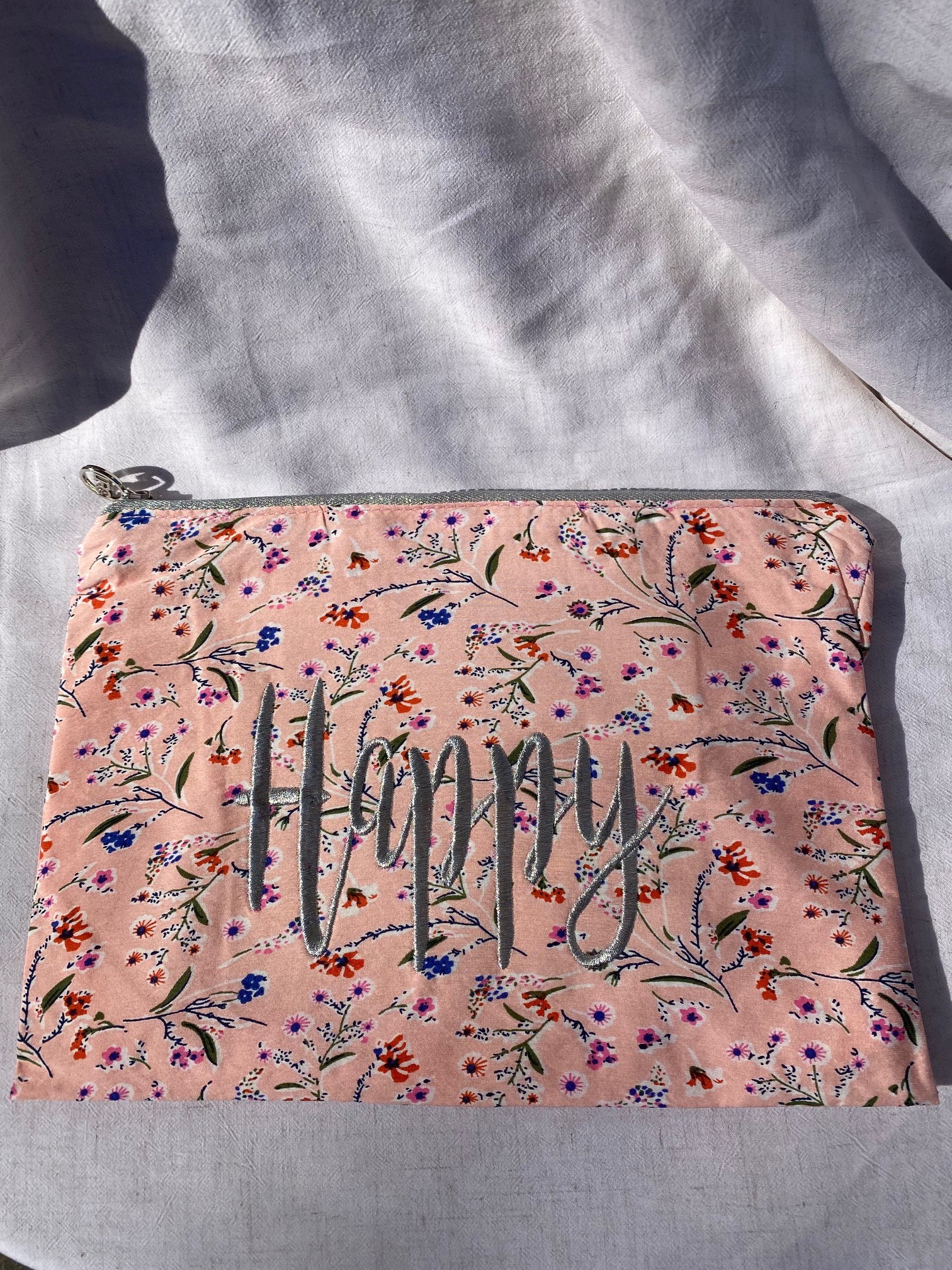 bestickte Tasche HAPPY aus Baumwolle